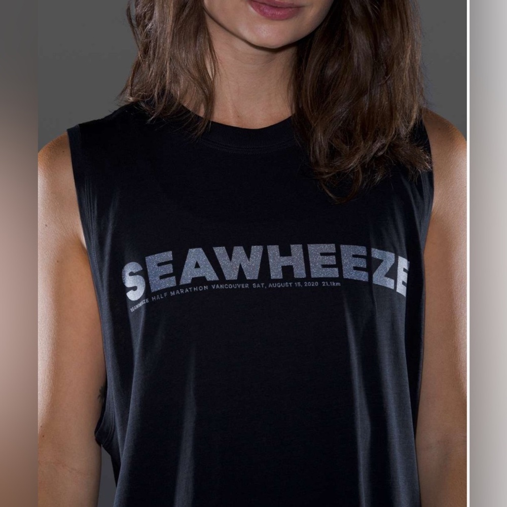 SeaWheeze 2020 Exclusive Reflective Tank NWT